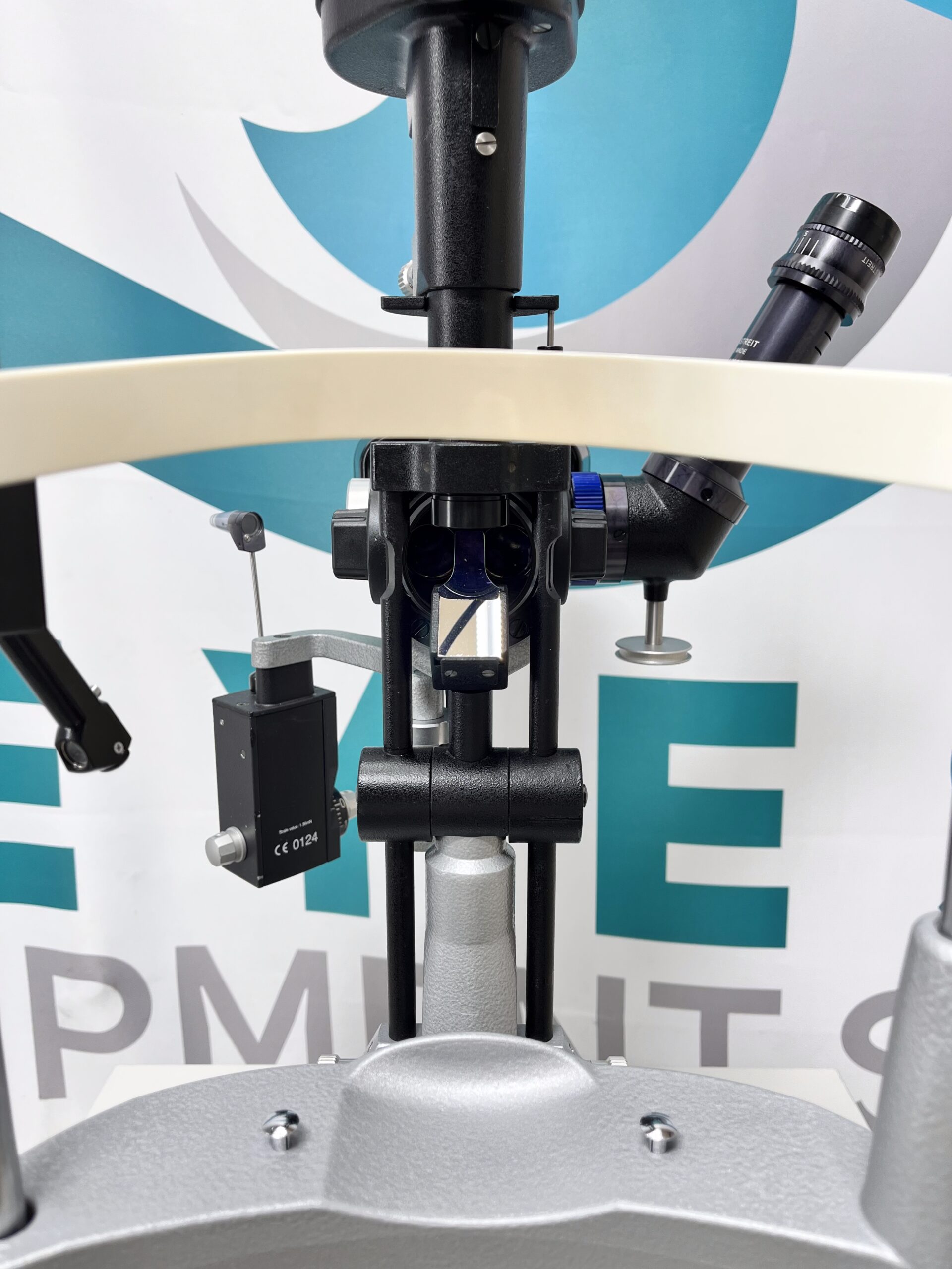Haag Streit BQ 900 Slit Lamp w/ AT 900 Tonometer, Splitter with Observation Tube - Image 11