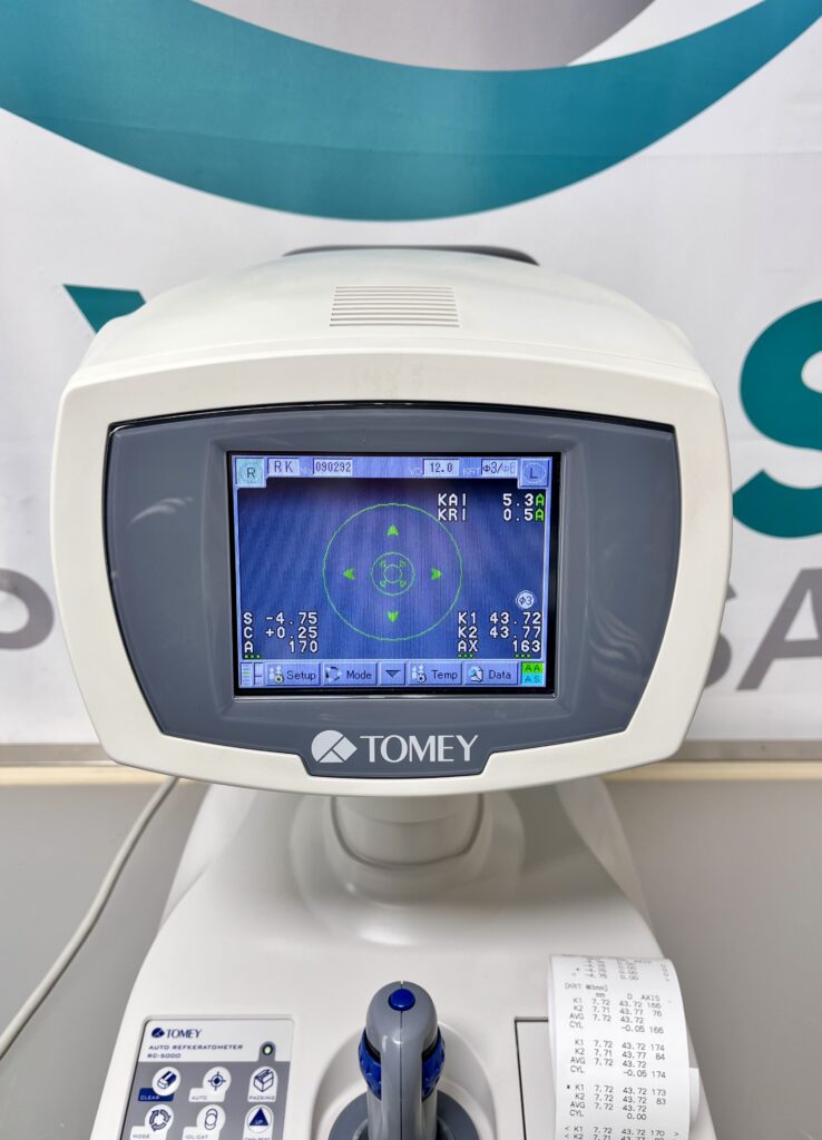 Tomey RC-5000 Auto Refkeratometer, photo 2
