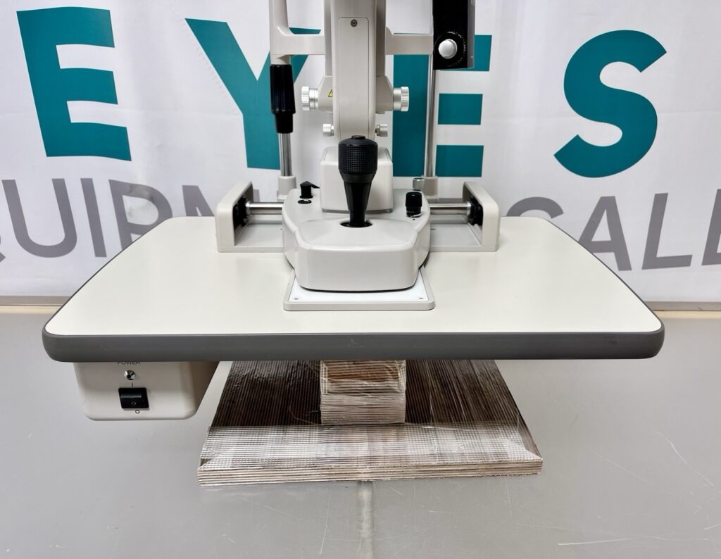 Topcon SL-D8Z Zoom Slit Lamp w/ Haag Streit AT 900 Tonometer, photo 2
