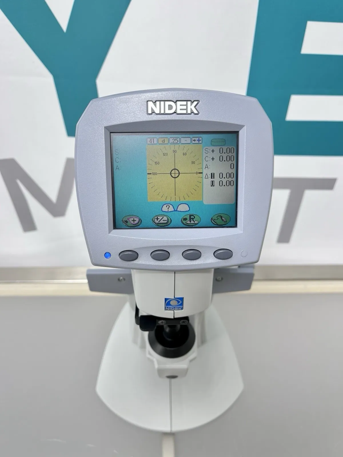 Nidek LM-500 Auto Lensmeter - Image 2