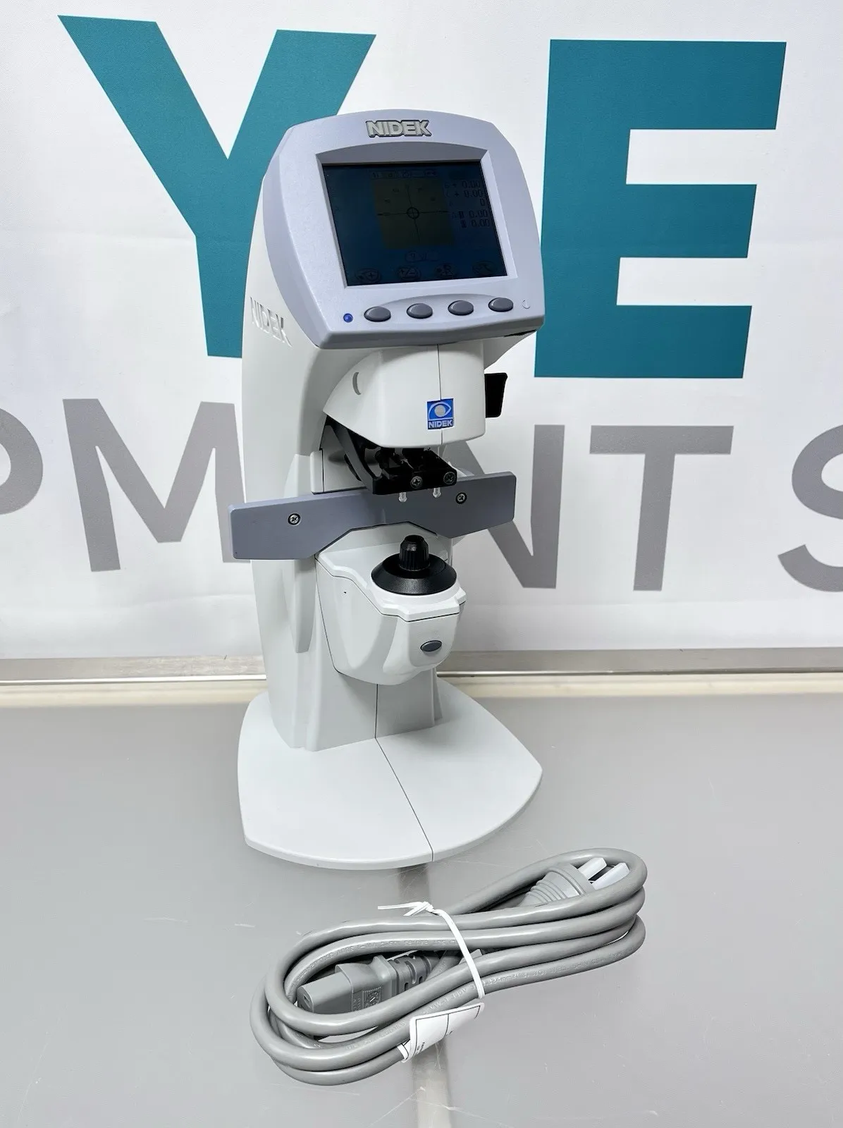 Nidek LM-500 Auto Lensmeter