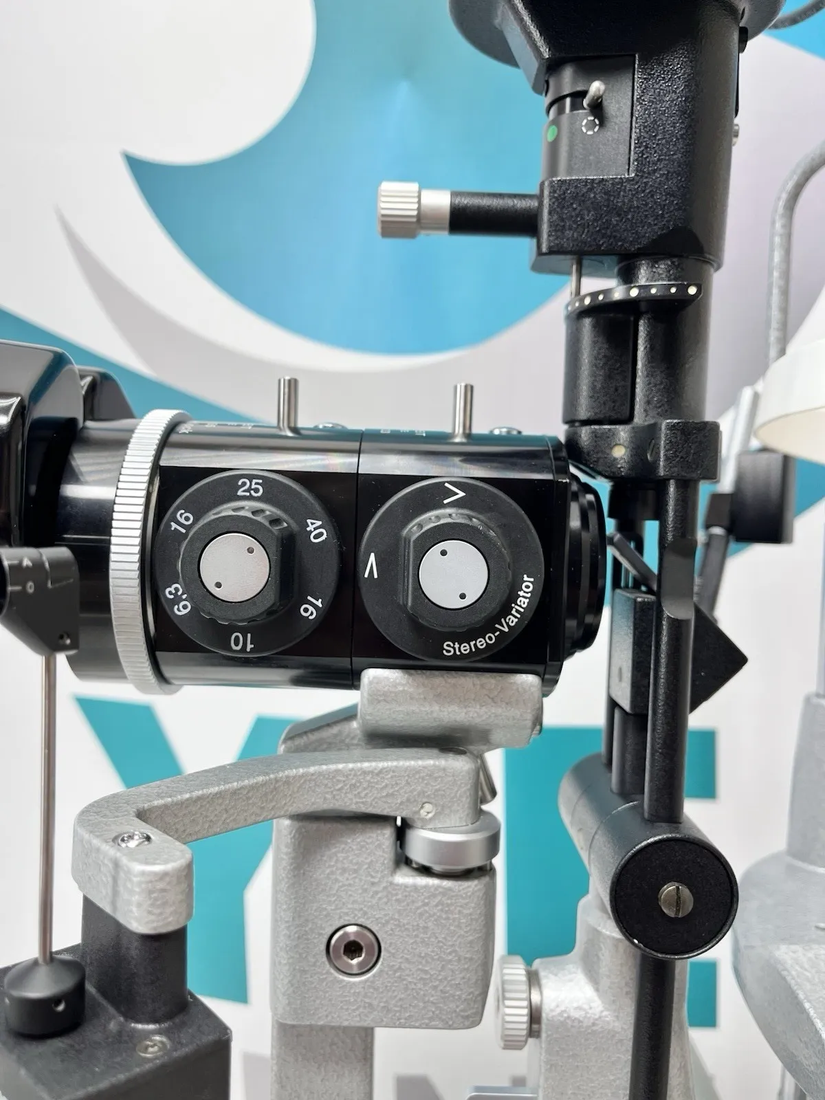 Haag Streit BQ 900 Slit Lamp w/ AT 900 Tonometer, Stereo-Variator Splitter - Image 7